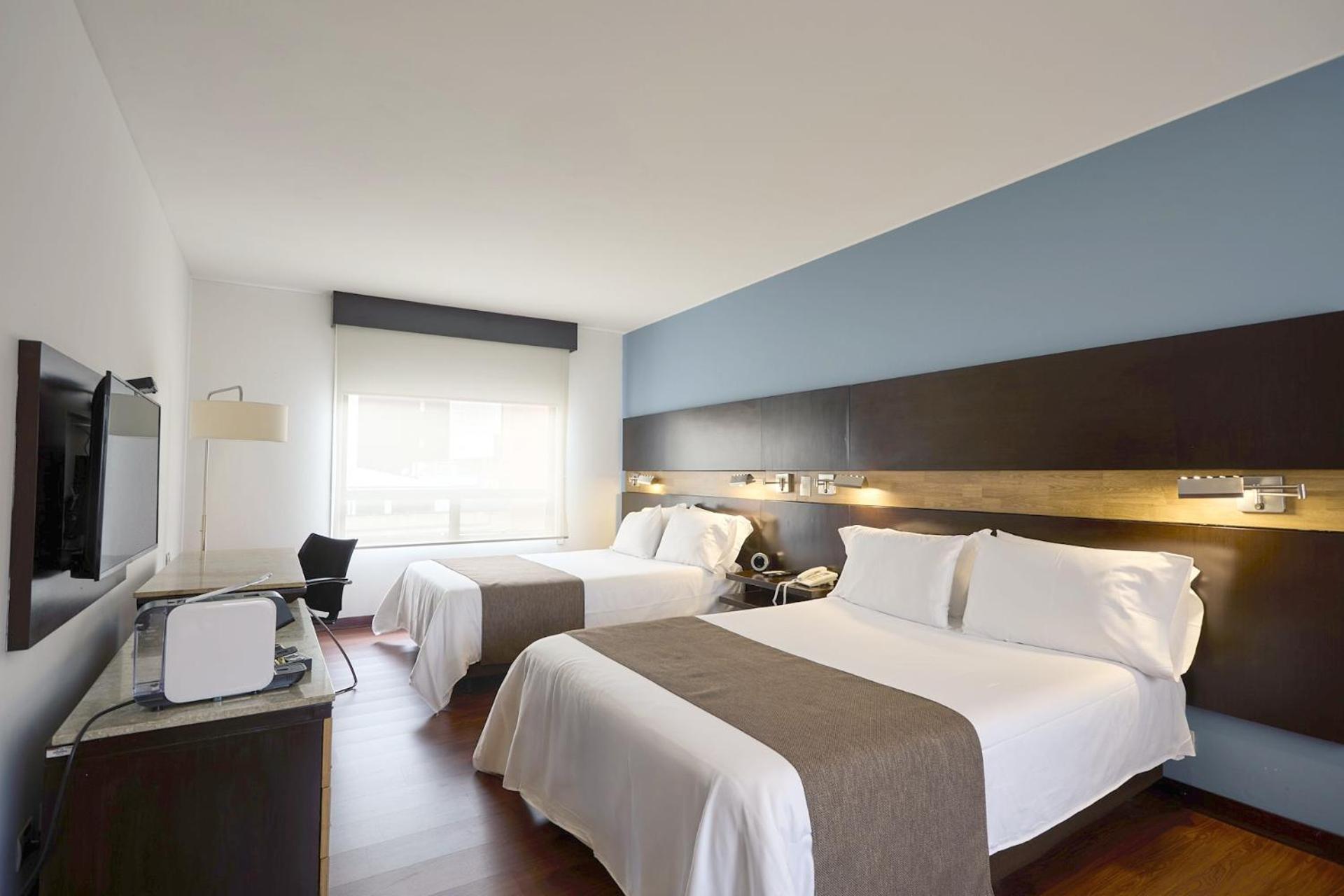 Standard Queen Room