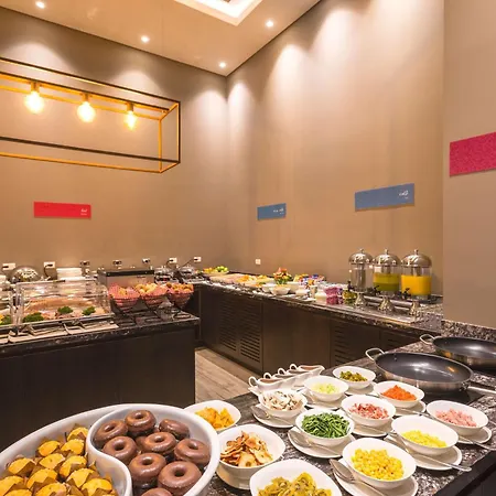 Hilton Garden Inn Bogota Airport-3